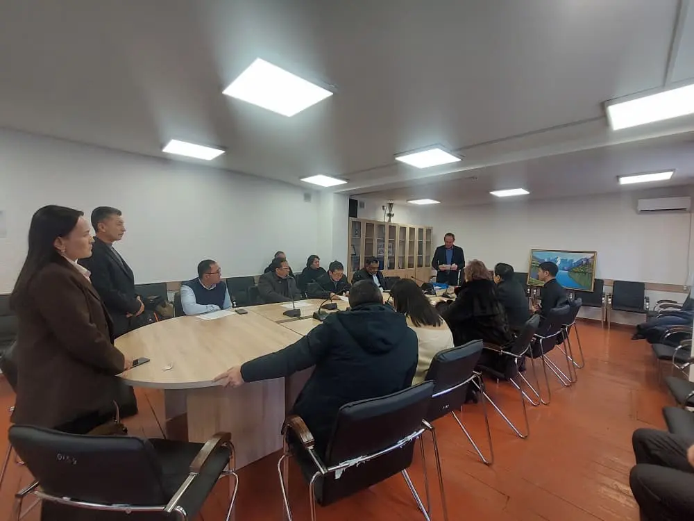 17 декабря в колледж прибыла комиссия из Кыргызского национального аграрного университета им. К.И. Скрябина для проведения проверки и оценки организации одномесячного курса